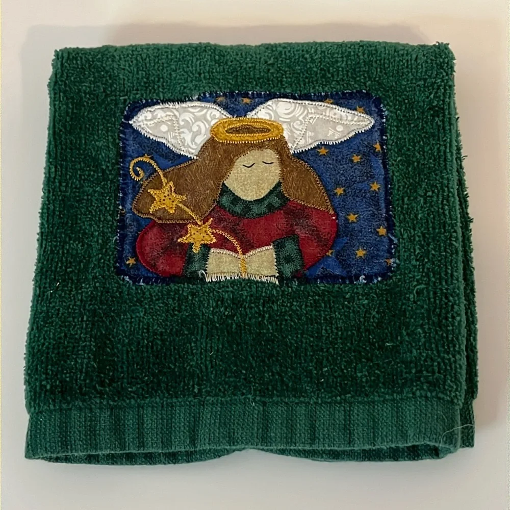 Dark Green Decorative Towel Set with Angel Adornment